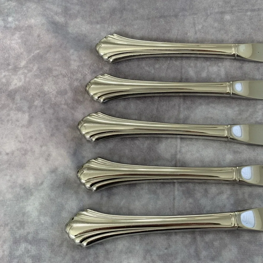 Oneida BANCROFT USA 5 Dinner Knives Glossy Stainless Steel Flatware